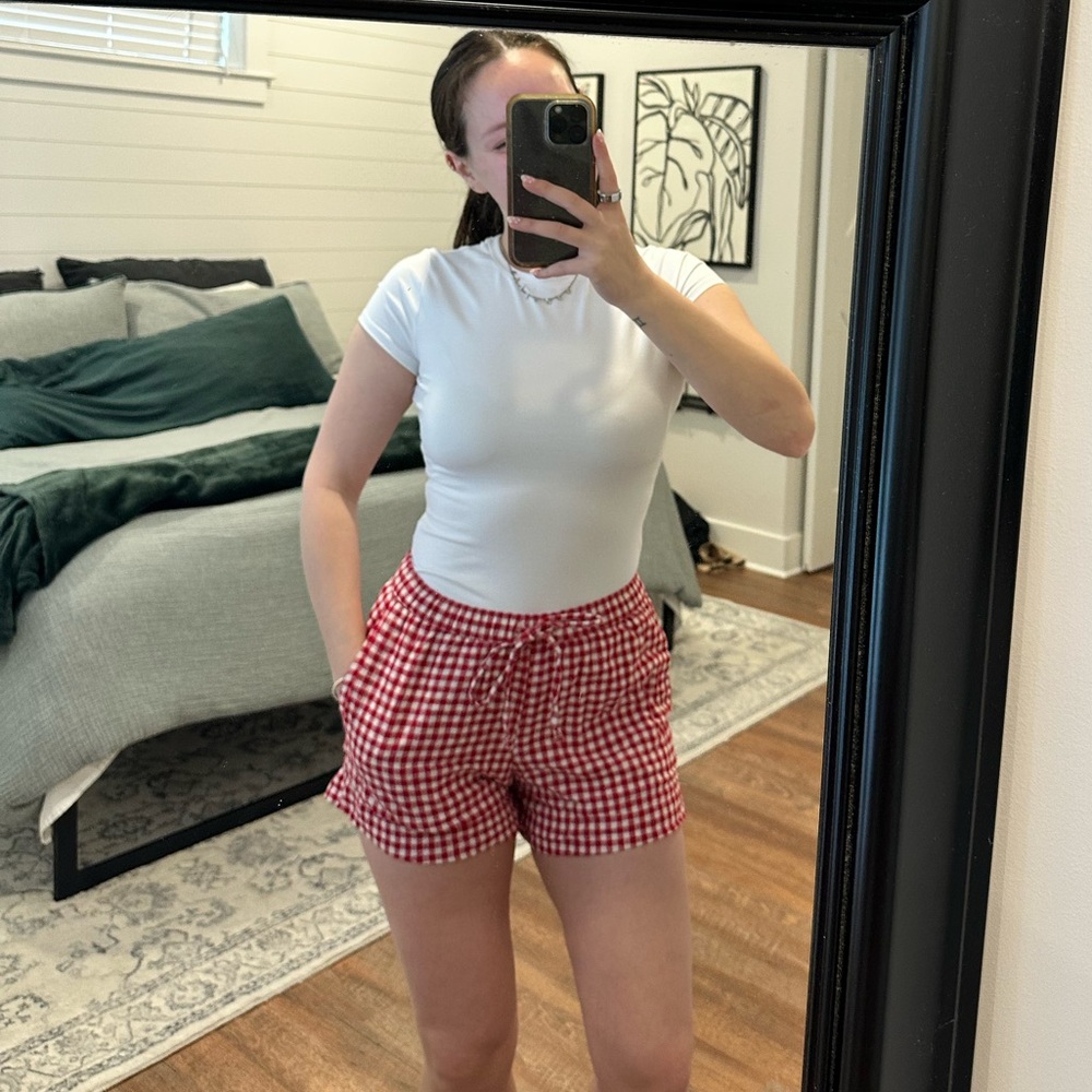 Abercrombie & Fitch Red Gigham Linen Shorts